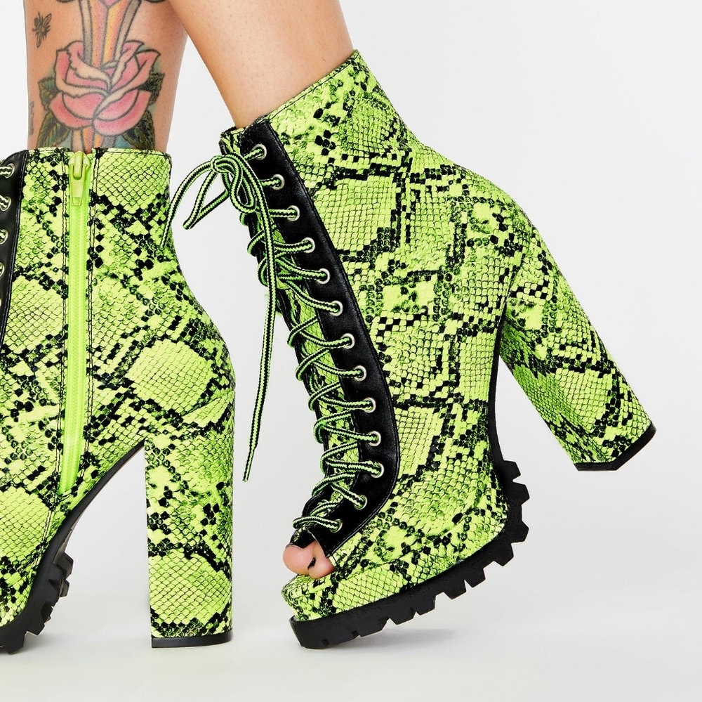 Still Available⏩⏩Lime Green Snakeskin Bootie